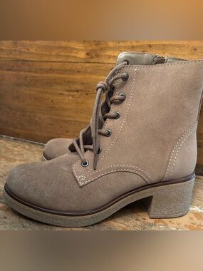 Blondo Lena waterproof combat ankle boot NWOB 8